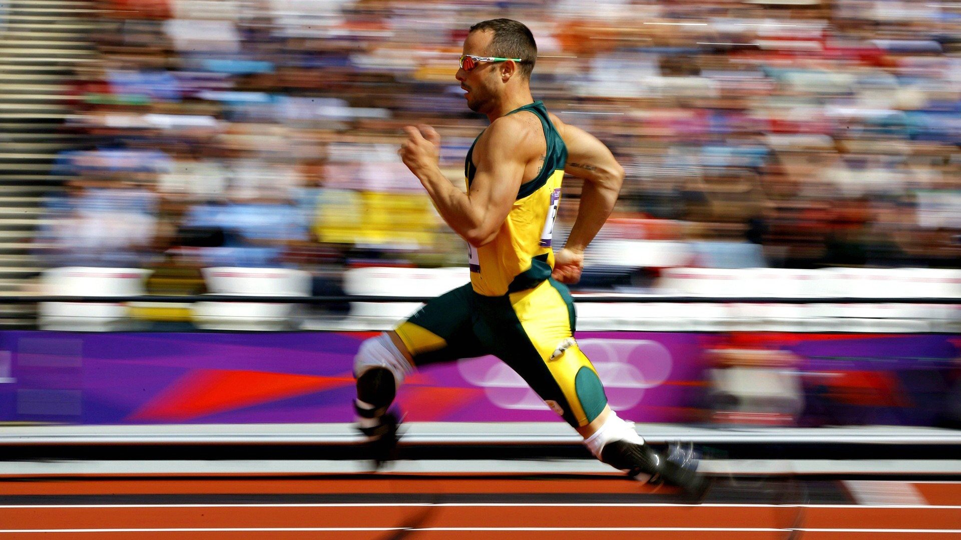 开云APP-“极速追风：那些飞跃弯道的瞬间”，极速飞扬