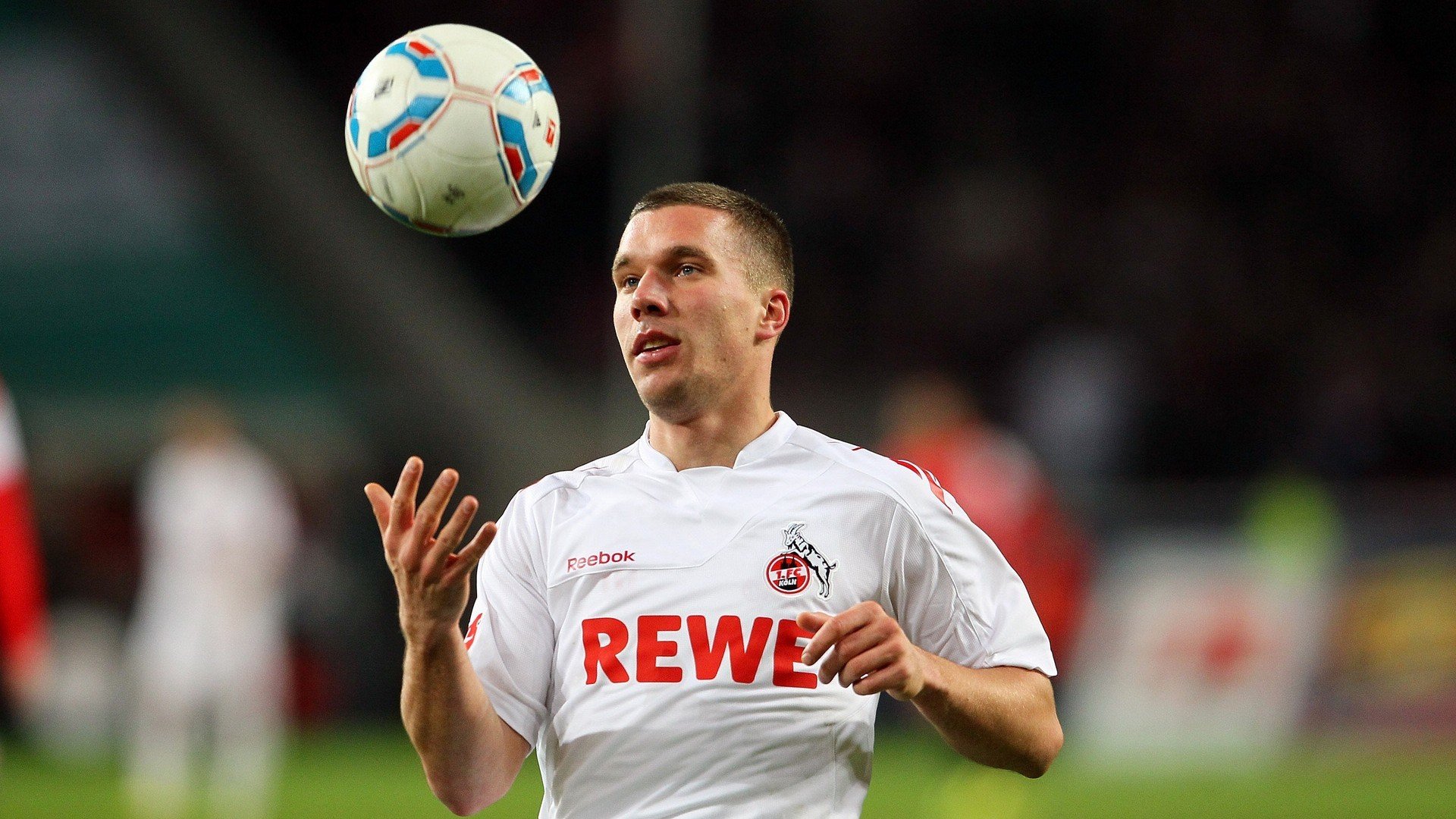 “足球培训课程多样化，适合不同年龄段参与者”，足球培训有哪些